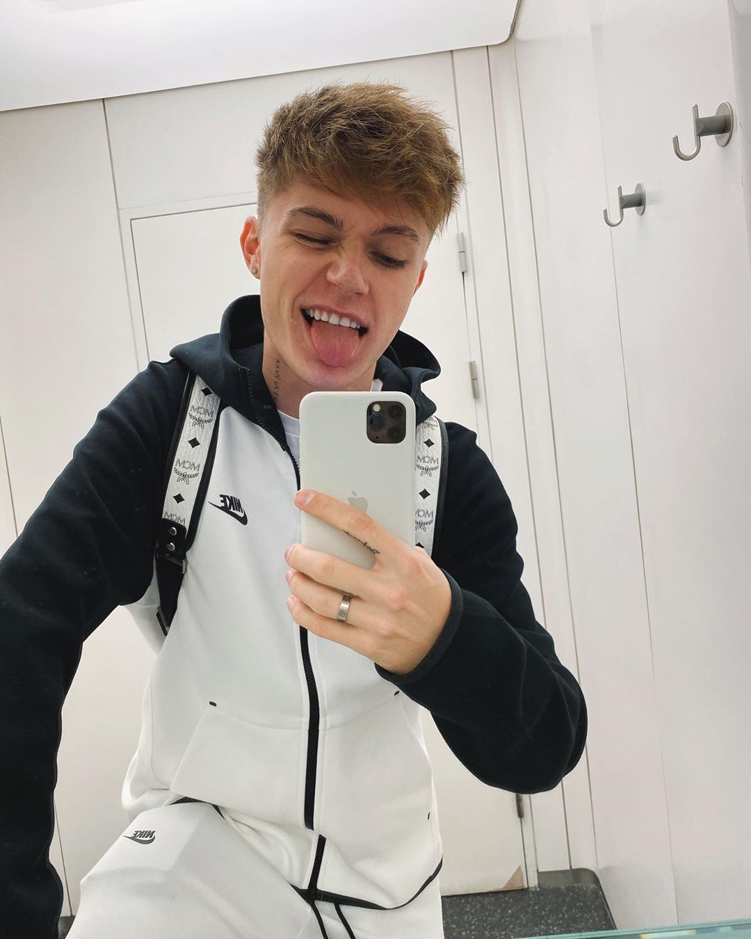 Hrvy