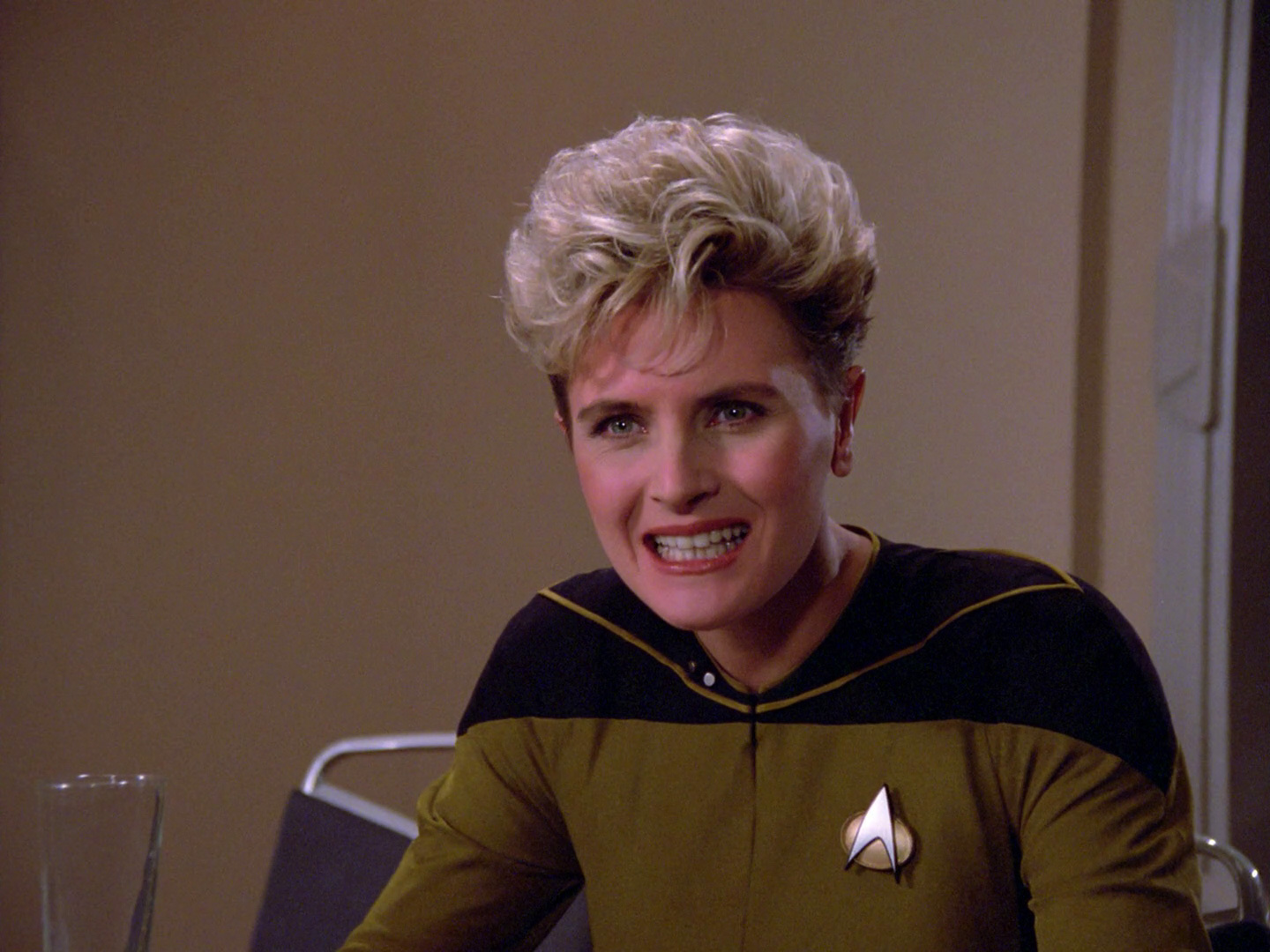TNG season 1 (1987)