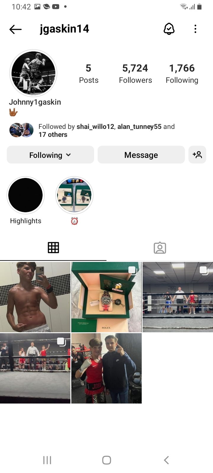 Insta Johnny Gaskin topless