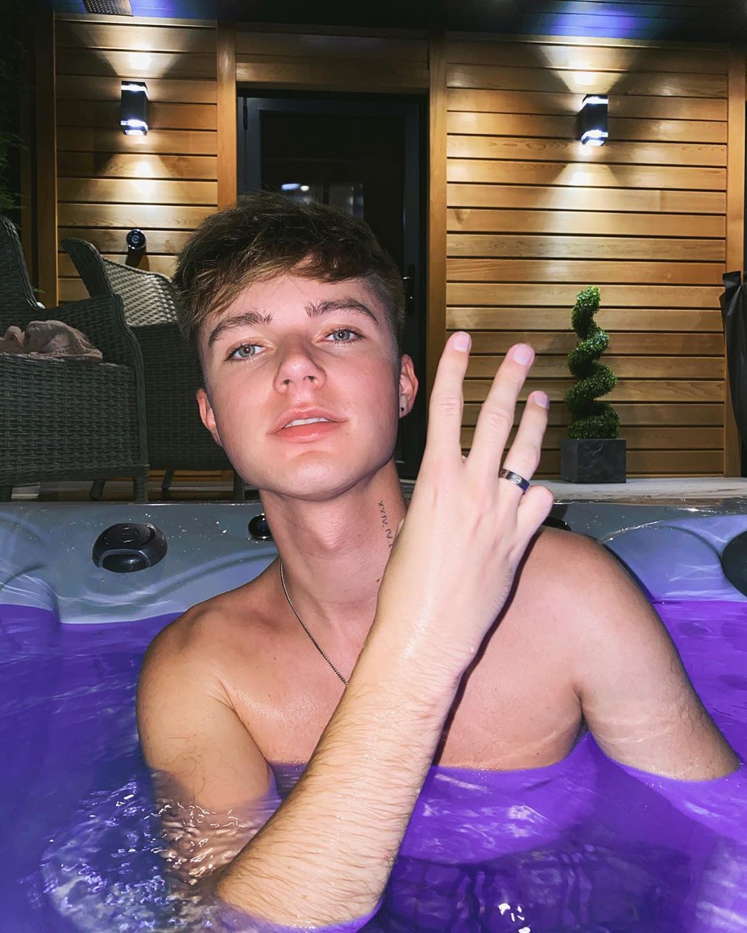 Hrvy