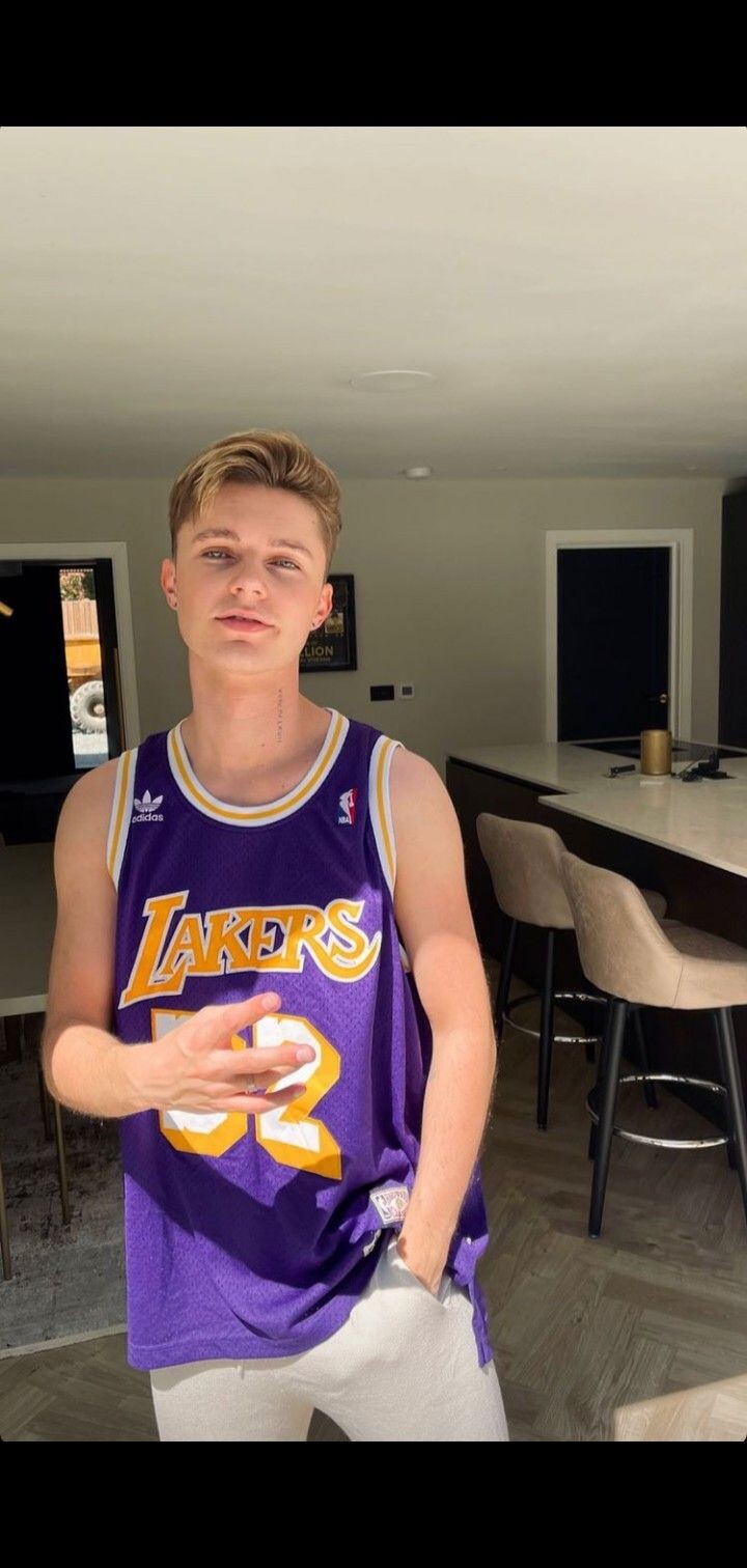 Hrvy