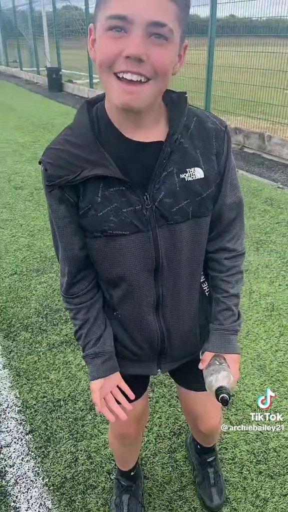 TikTok archiebailey21
