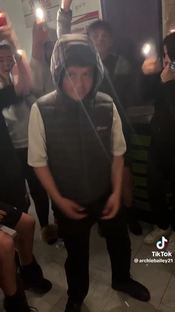 TikTok archiebailey21