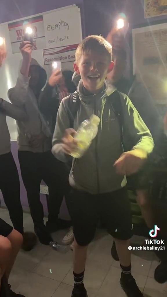 TikTok archiebailey21