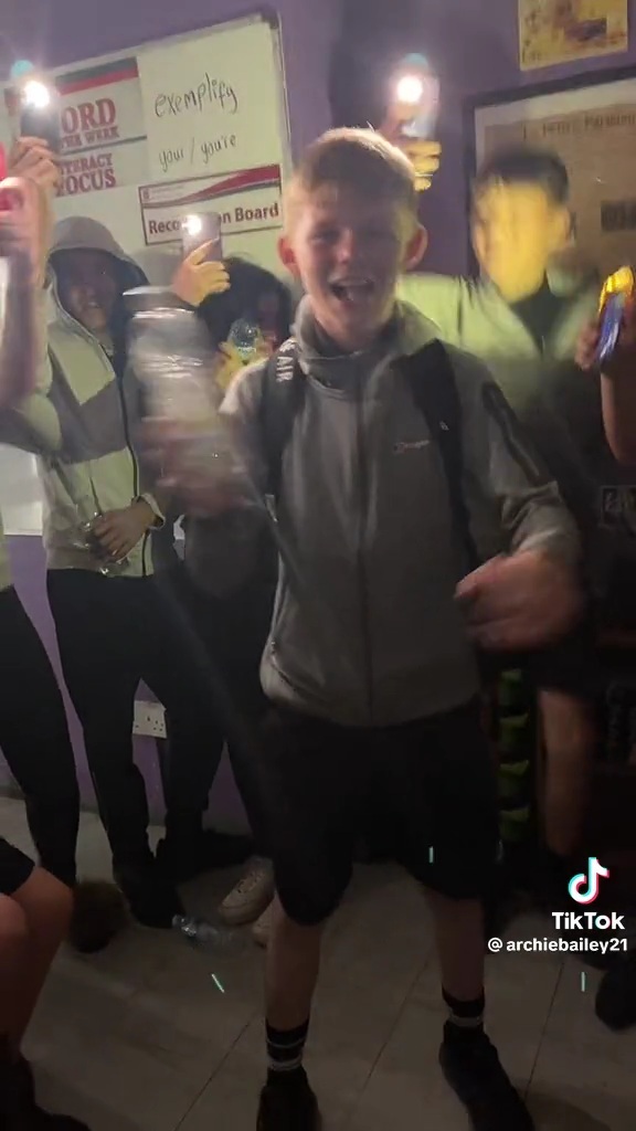 TikTok archiebailey21