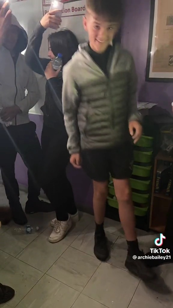 TikTok archiebailey21