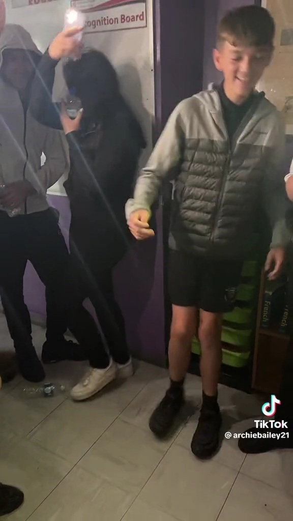 TikTok archiebailey21