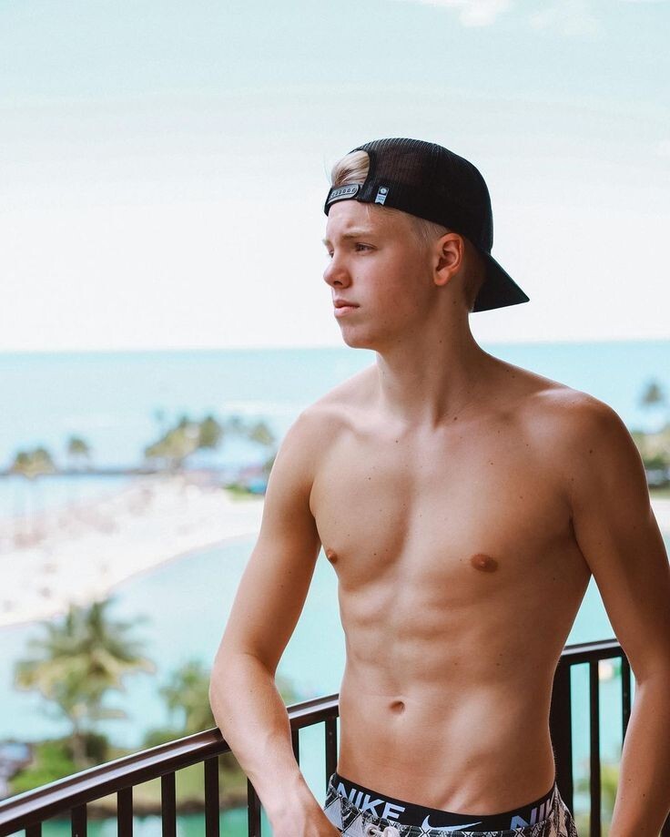 Carson Lueders