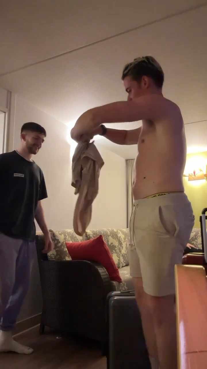 Shirtless Guys