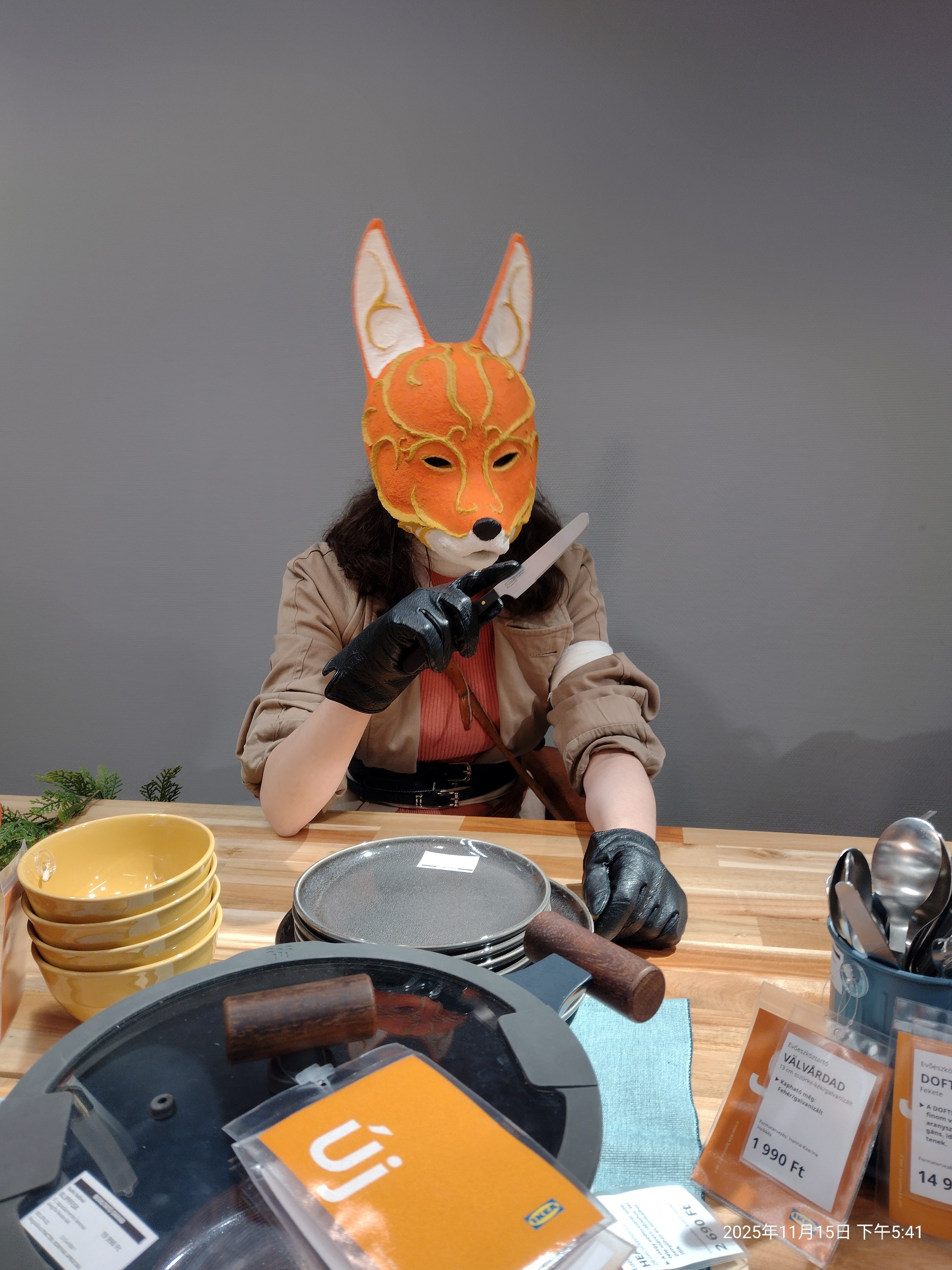 Ikea con 2