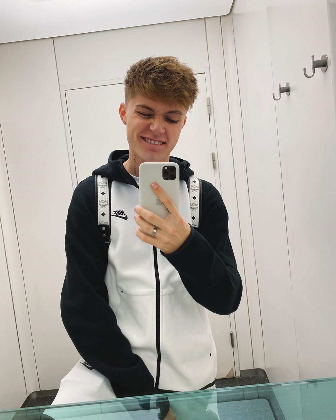 Hrvy