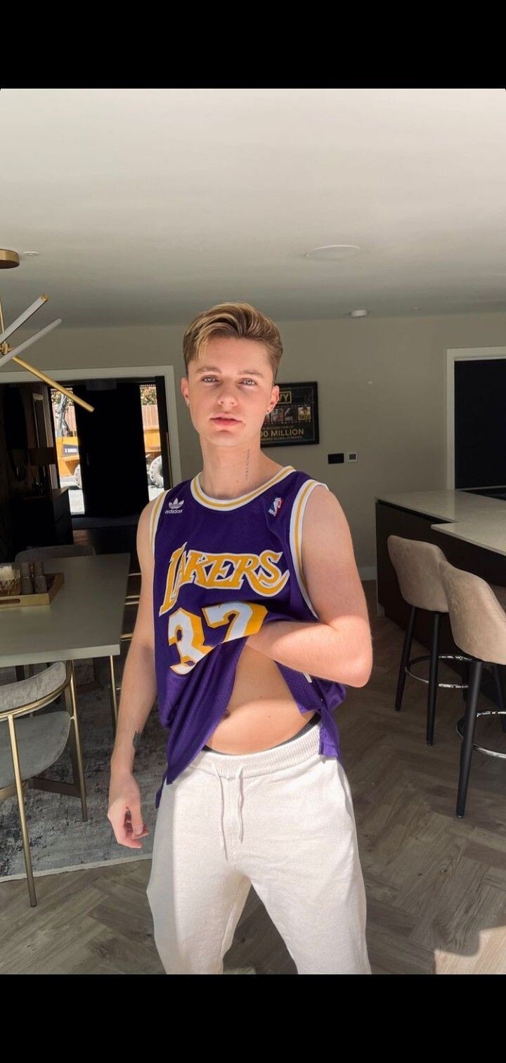Hrvy