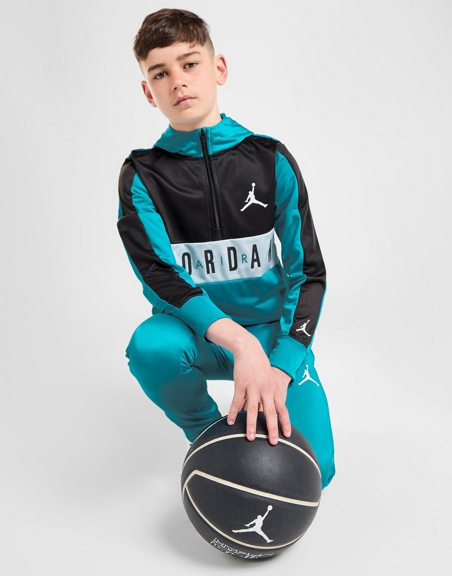Finlay Yates