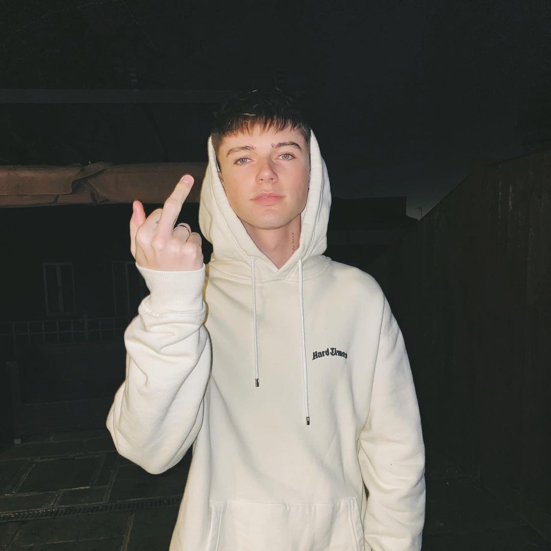 Hrvy
