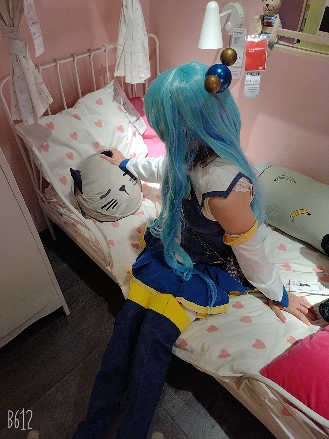 Ikea con 1