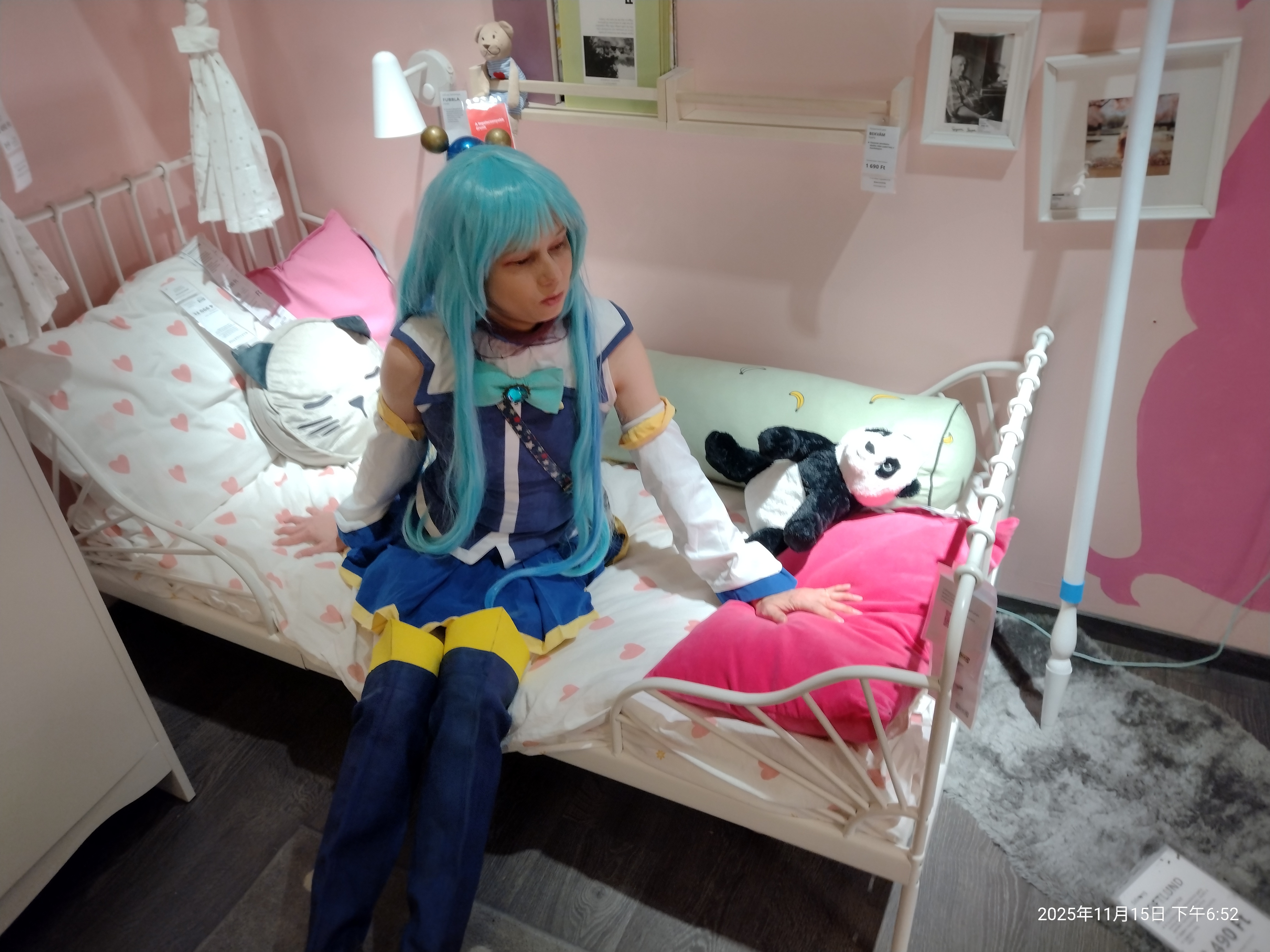 Ikea con 1