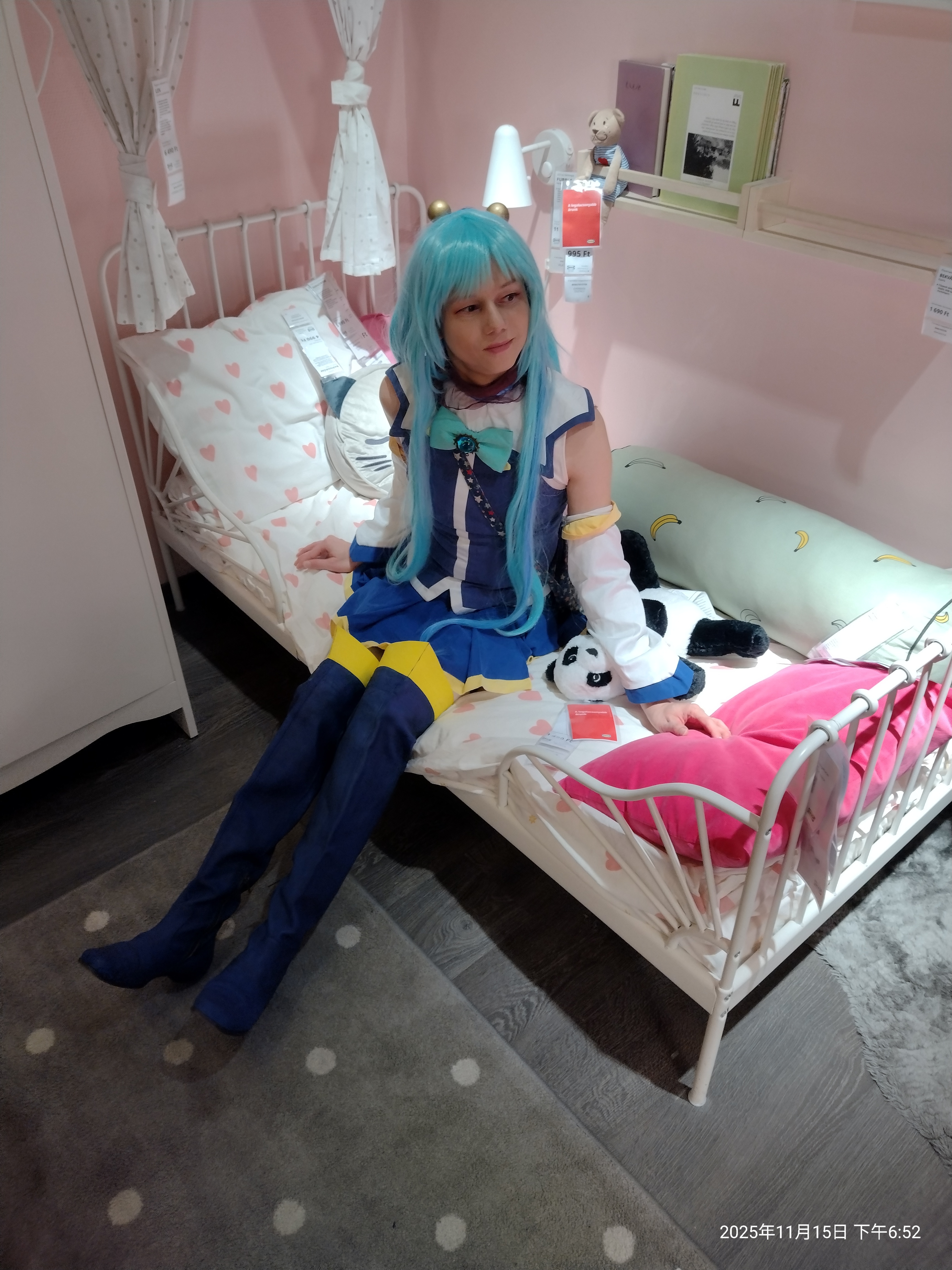 Ikea con 1