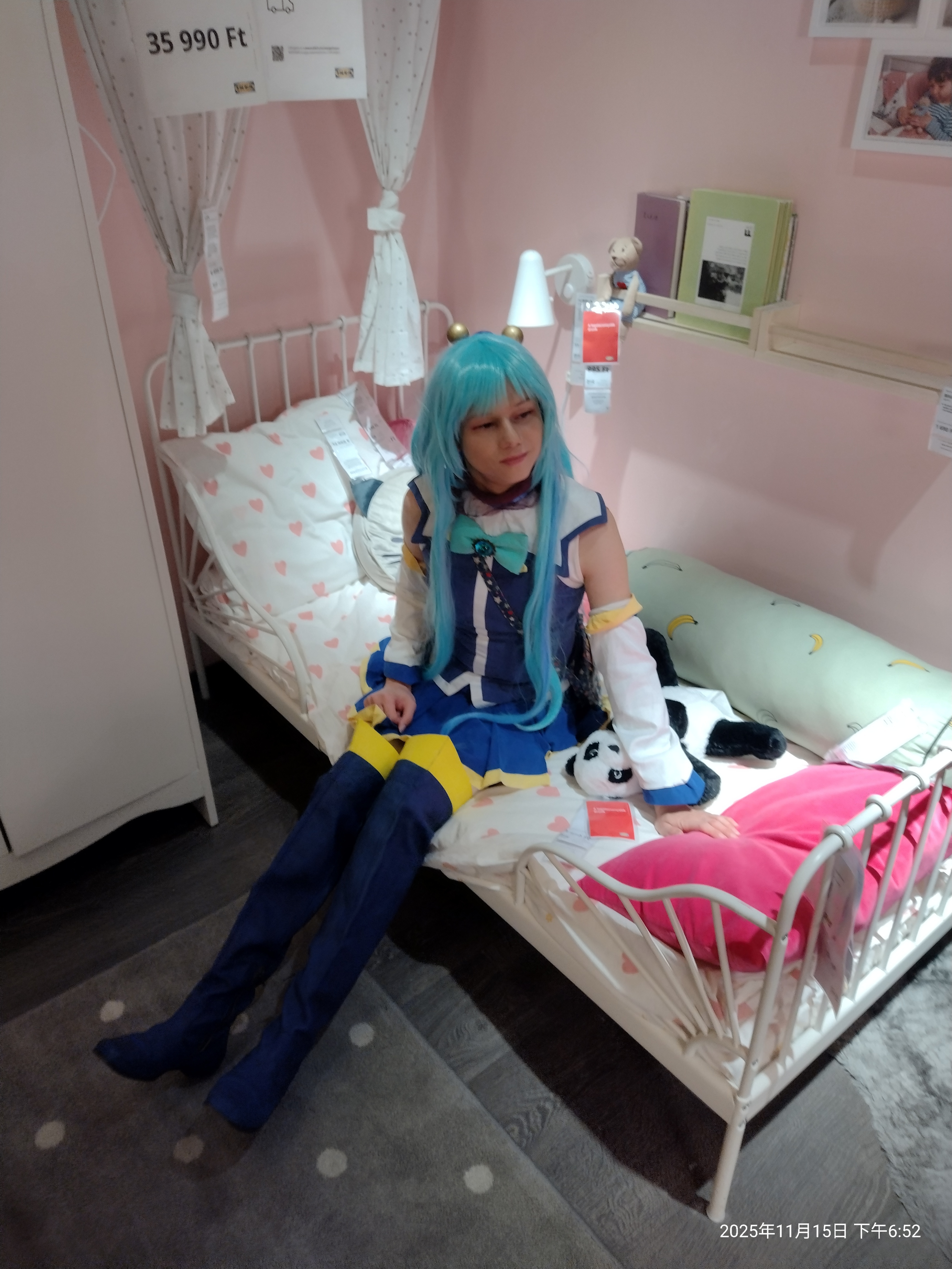 Ikea con 1