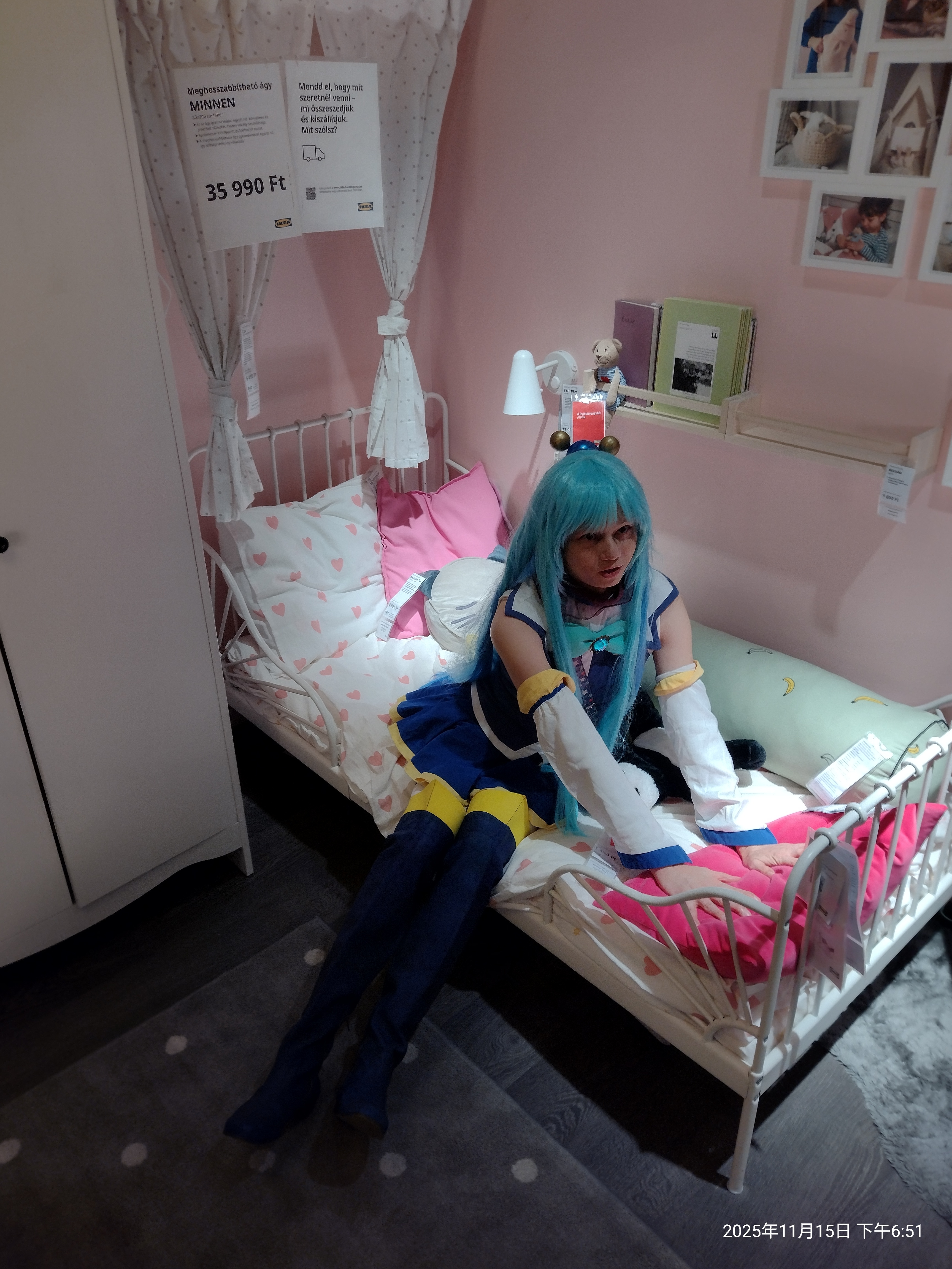 Ikea con 1