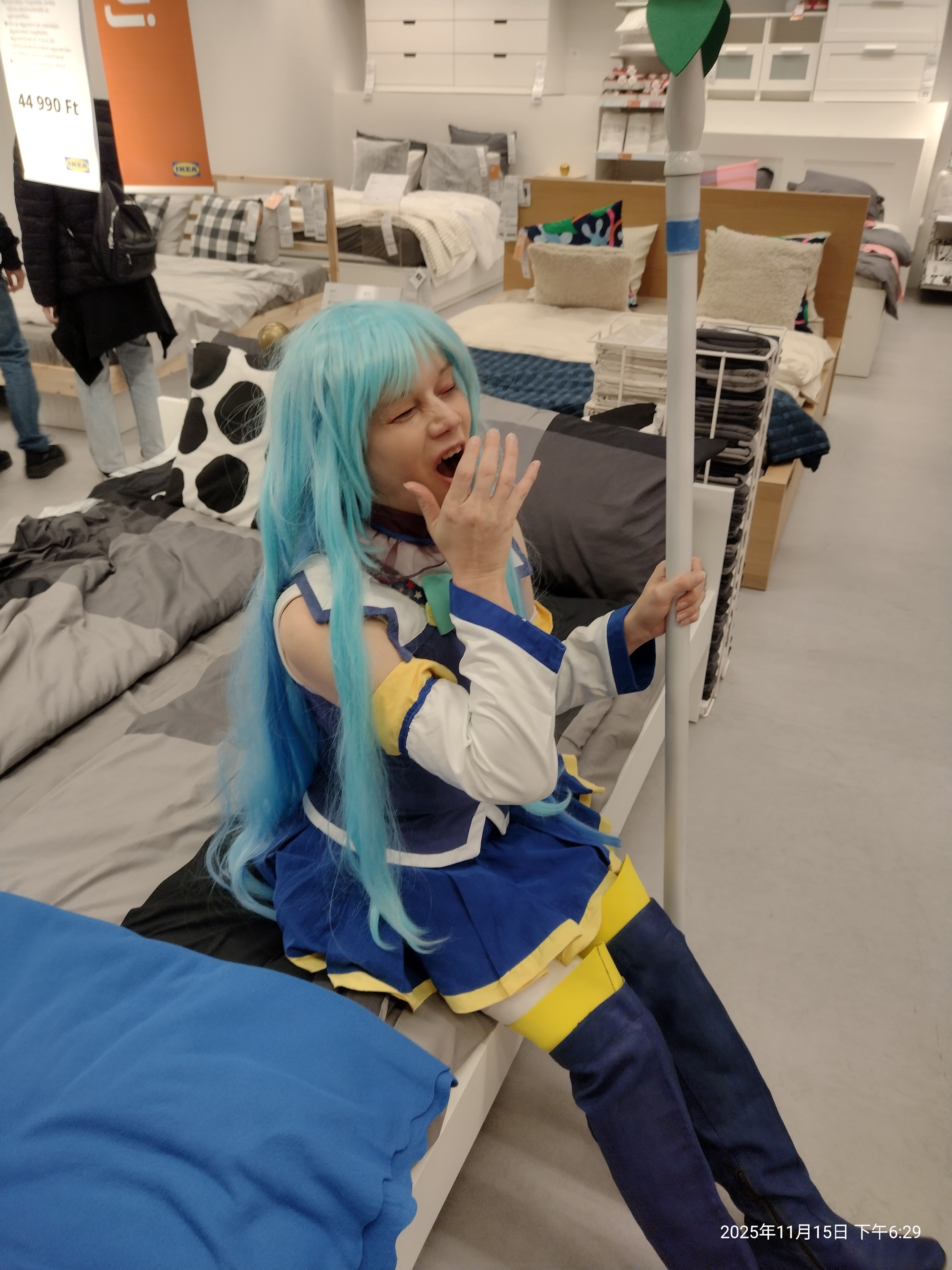 Ikea con 1