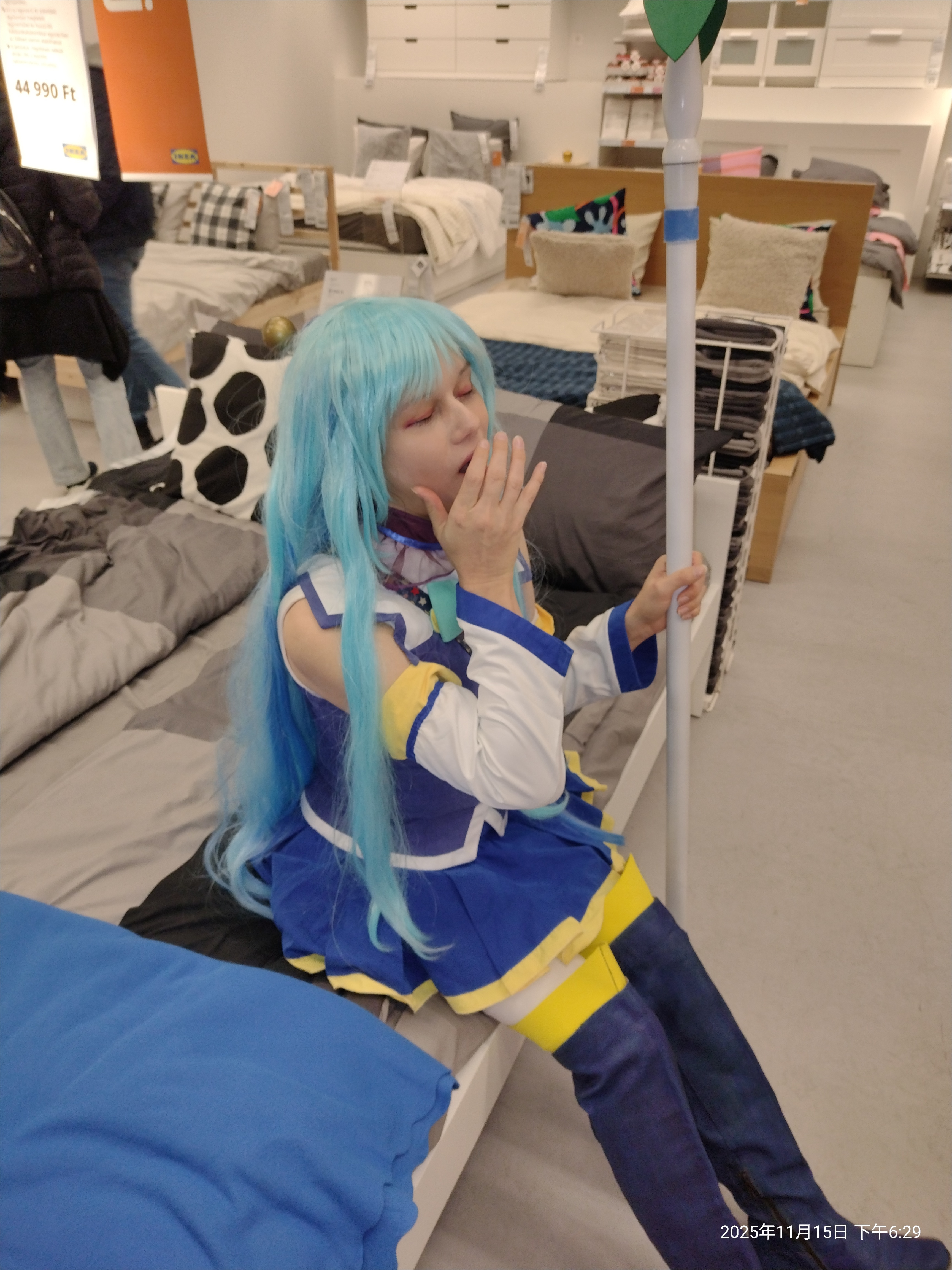 Ikea con 1