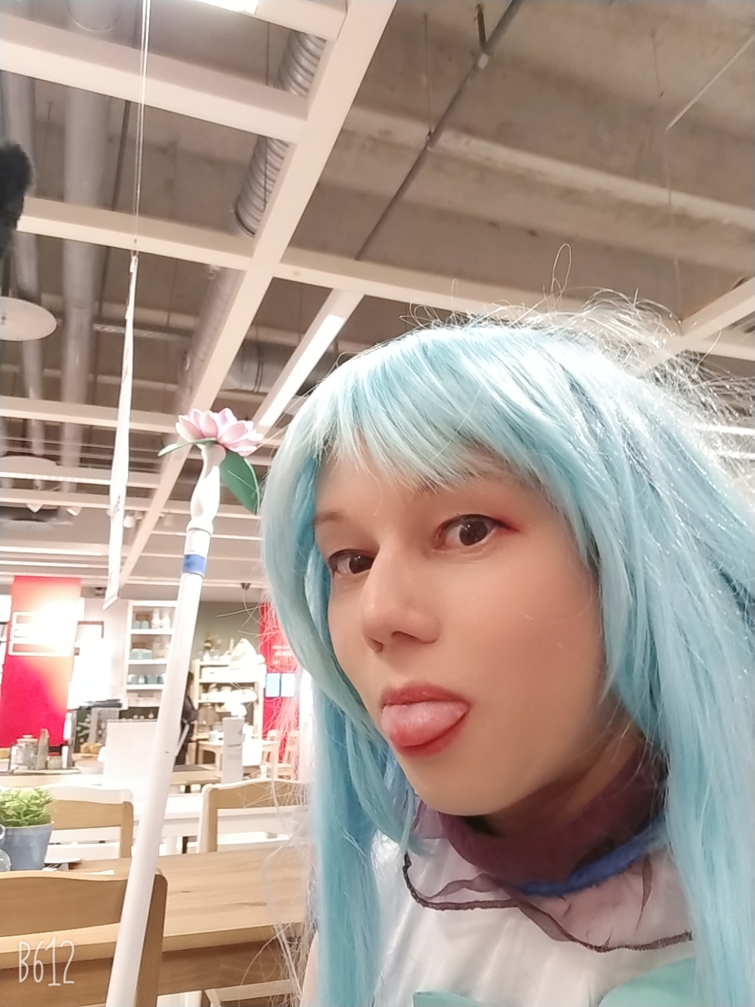 Ikea con 1