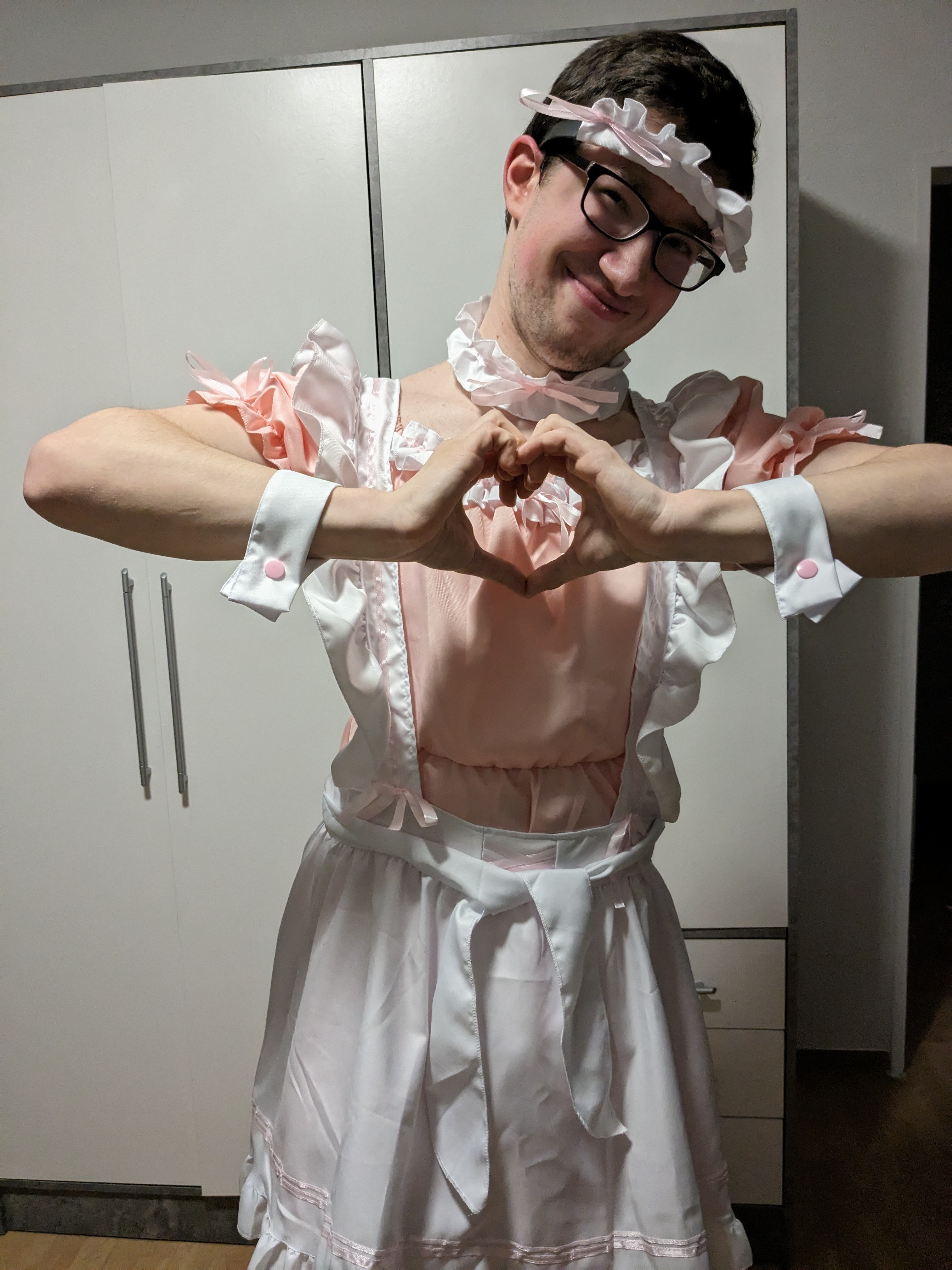 Maid Cosplay