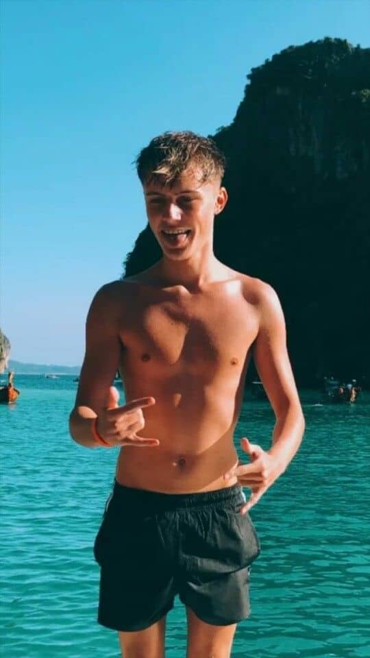 Hrvy