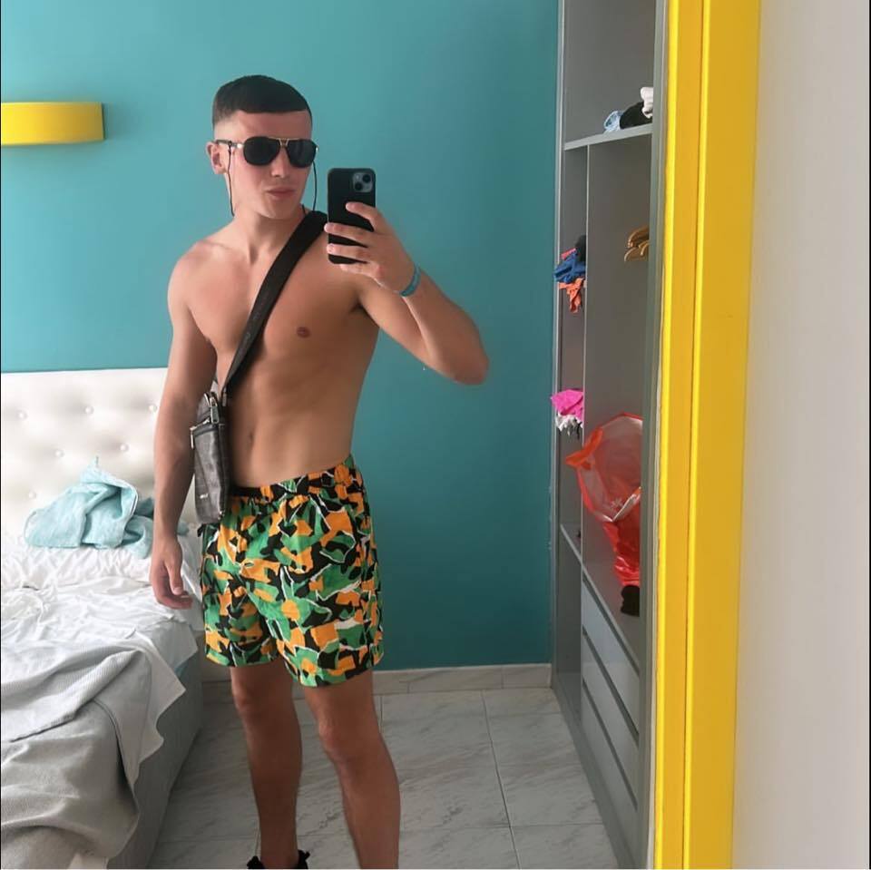 Shirtless guys
