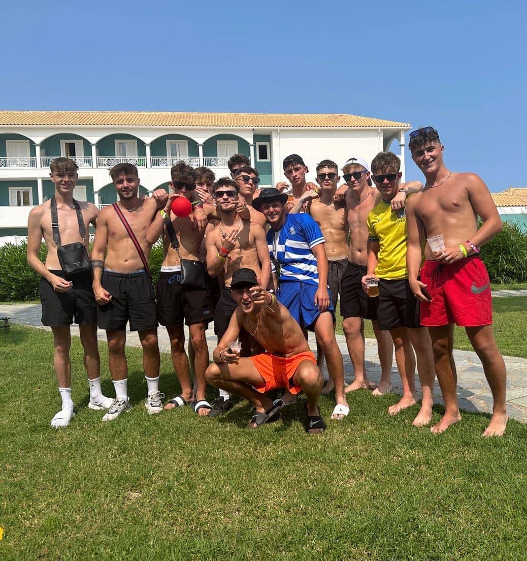 Shirtless guys