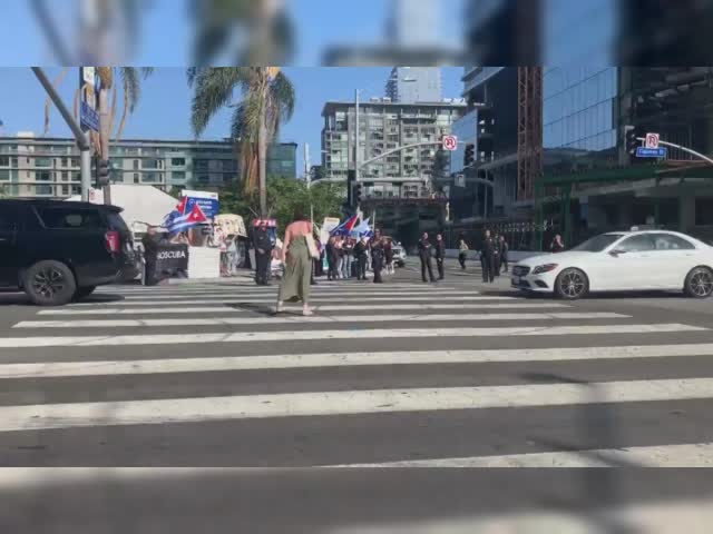 Ian_Miles_Cheong_This_protester_got_the_hell_slapped_out_of_her.mp4