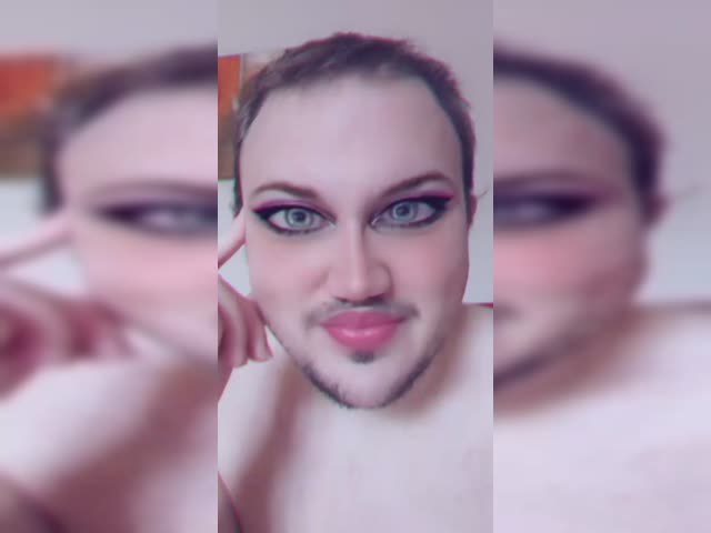 GLAM DOLL