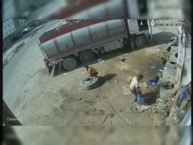 aOxm6QR_460sv.mp4
