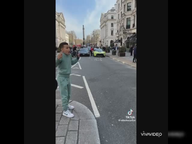 Ollie the car kid