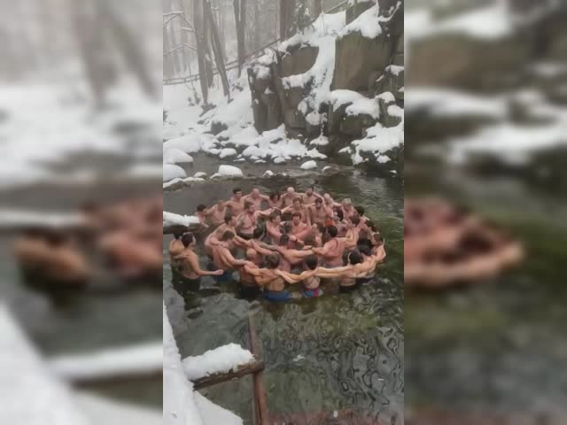 Wim Hof Teaches Underwater Breathwork
