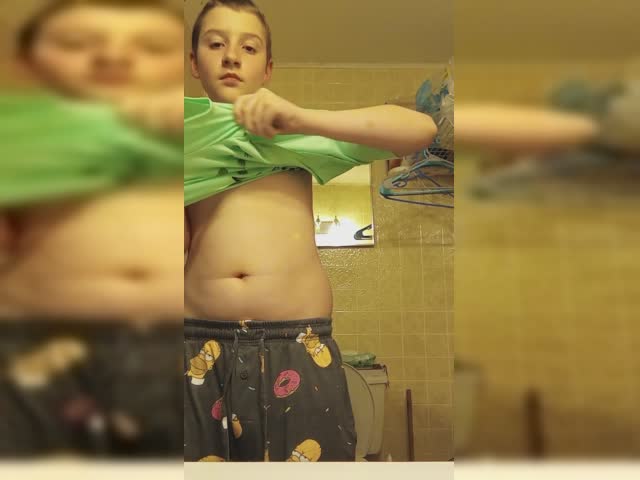 VID_20230519_225620544.mp4