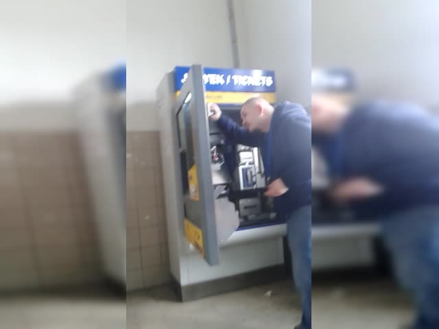 1000001435.mp4