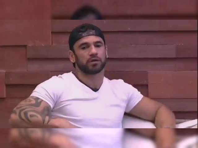 MatchupBR 3CbXQGte8L44DkwY.mp4