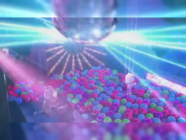 Crystal Tom