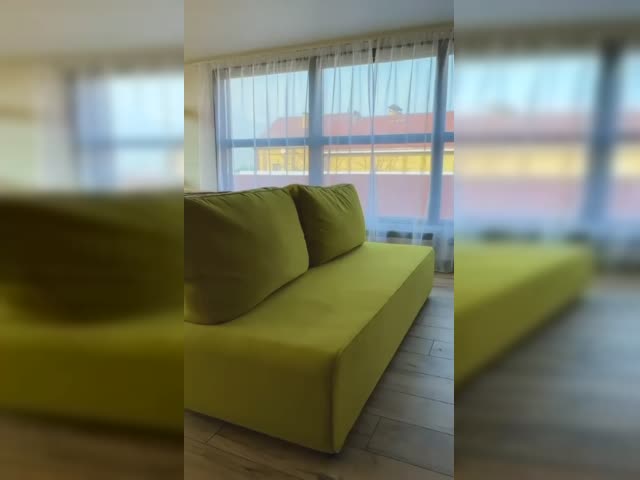 1745580345385.mp4