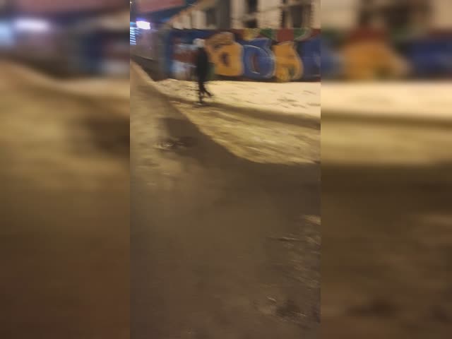 VID_20231227_183015.mp4